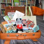 II edycja bibliotecznych podróży koziołka Klemensa koziołek w walizce w bibliotece