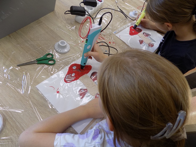 Zajęcia edukacyjno – wychowawcze w Filii Bibliotecznej w Kuźnicy Skakawskiej Zajęcia edukacyjno – wychowawcze w Filii Bibliotecznej w Kuźnicy Skakawskiej