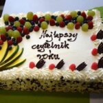 tort z napisem Najlepszy Czytelnik Roku