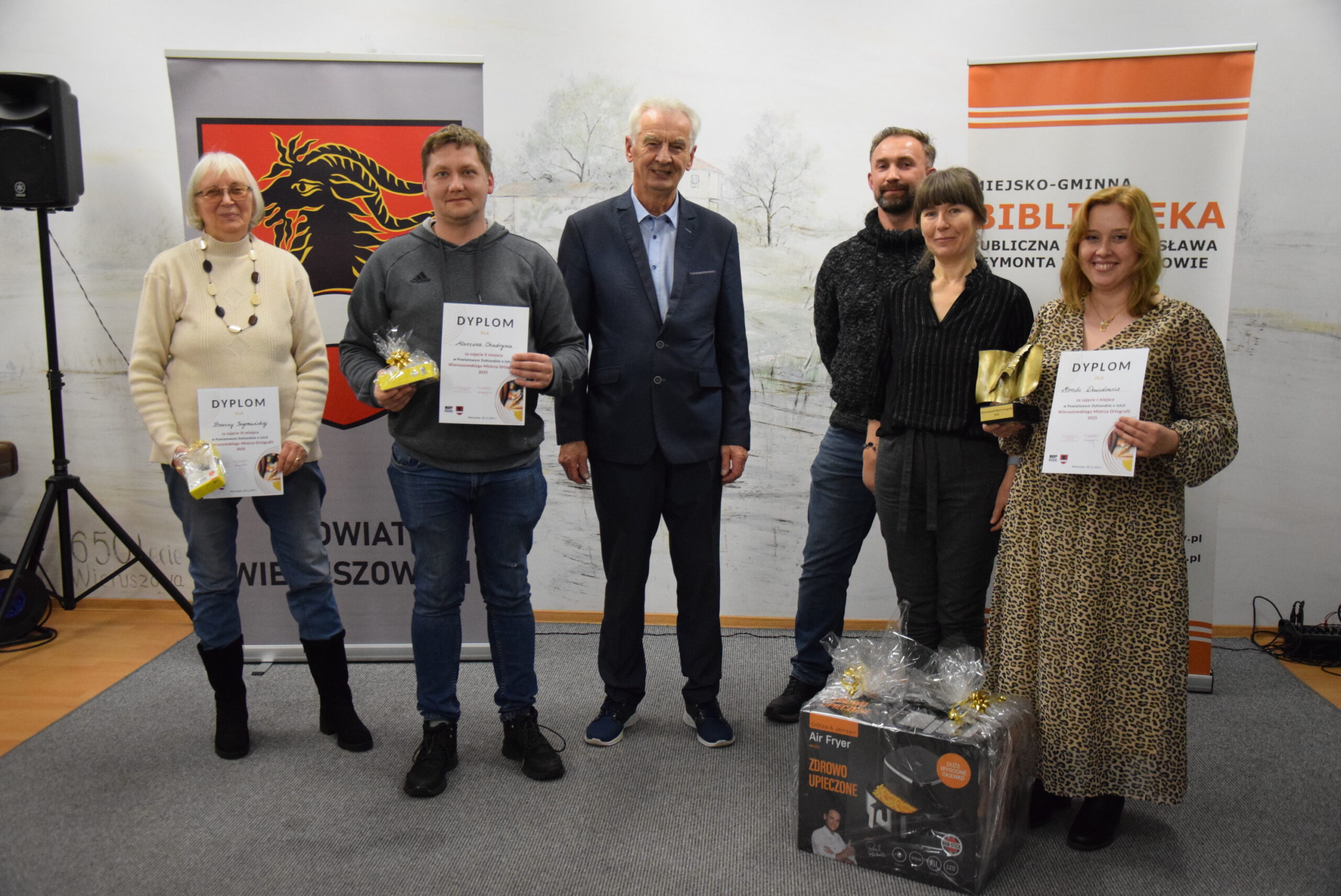 Powiatowe Dyktando o&nbsp;tytuł „Wieruszowskiego Mistrza Ortografii 2025”