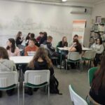 finał projektu - sala z młodzieżą w bibliotece