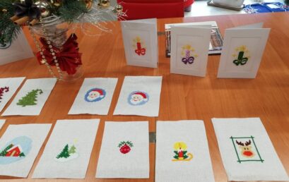 Grudniowe spotkanie Klubu Robótek Ręcznych w&nbsp;Filii Bibliotecznej nr 3