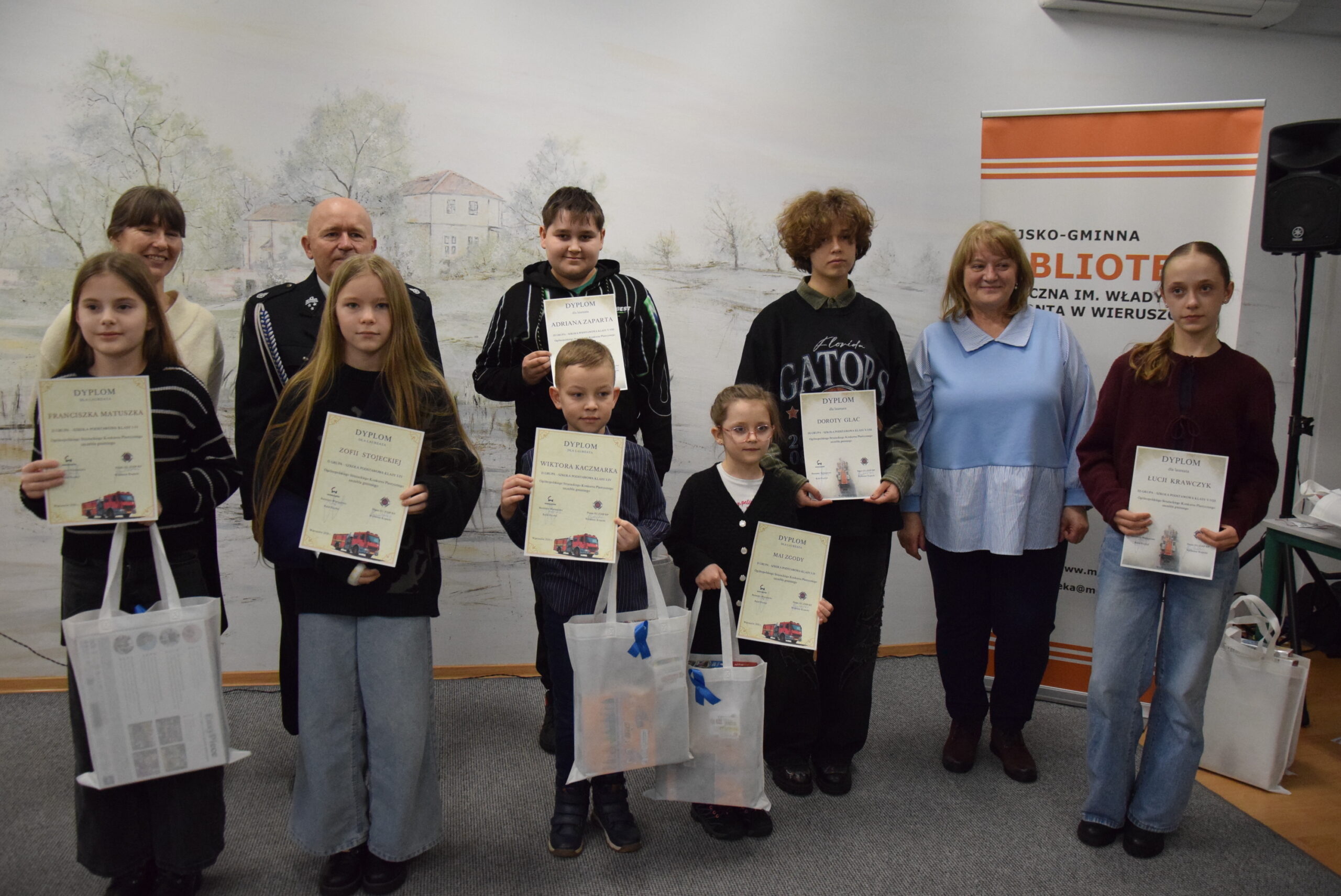 Wręczenie nagród konkursu strażackiego