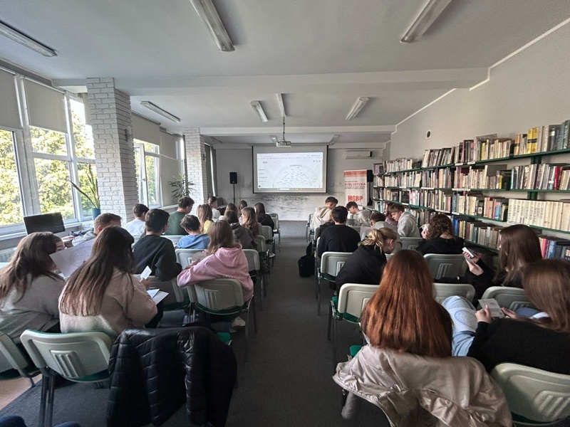 Spotkania informacyjne na&nbsp;temat nowych technologii i&nbsp;rynku pracy w&nbsp;Unii Europejskiej dla&nbsp;młodzieży z&nbsp;LO